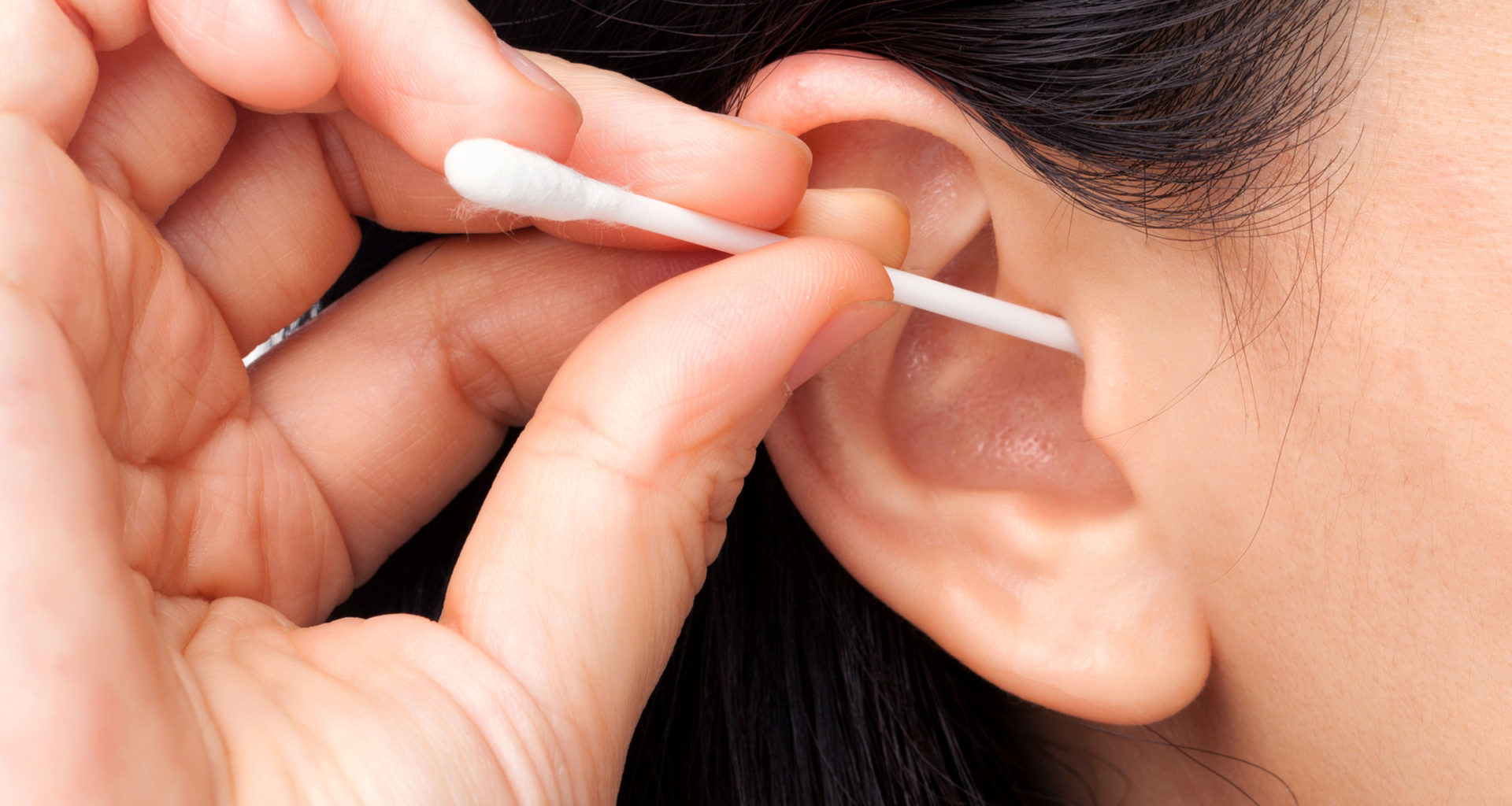 Remove ear wax safely